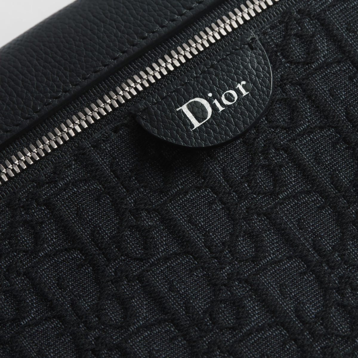 Dior Rider Zipped Messenger Bag crafted in black Dior Oblique — view 3