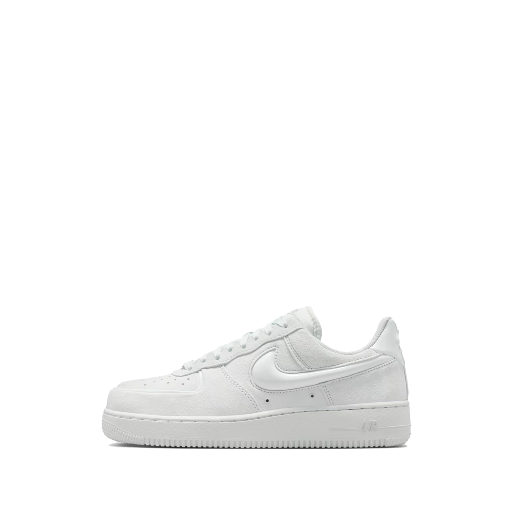 Nike Air Force 1 07 Shoes