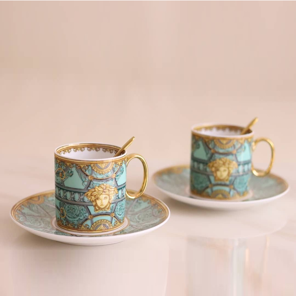 Versace meets Rosenthal La Scala del Palazzo Verde Teapot — view 2