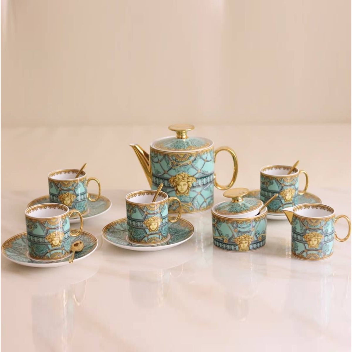 Versace meets Rosenthal La Scala del Palazzo Verde Teapot — view 1