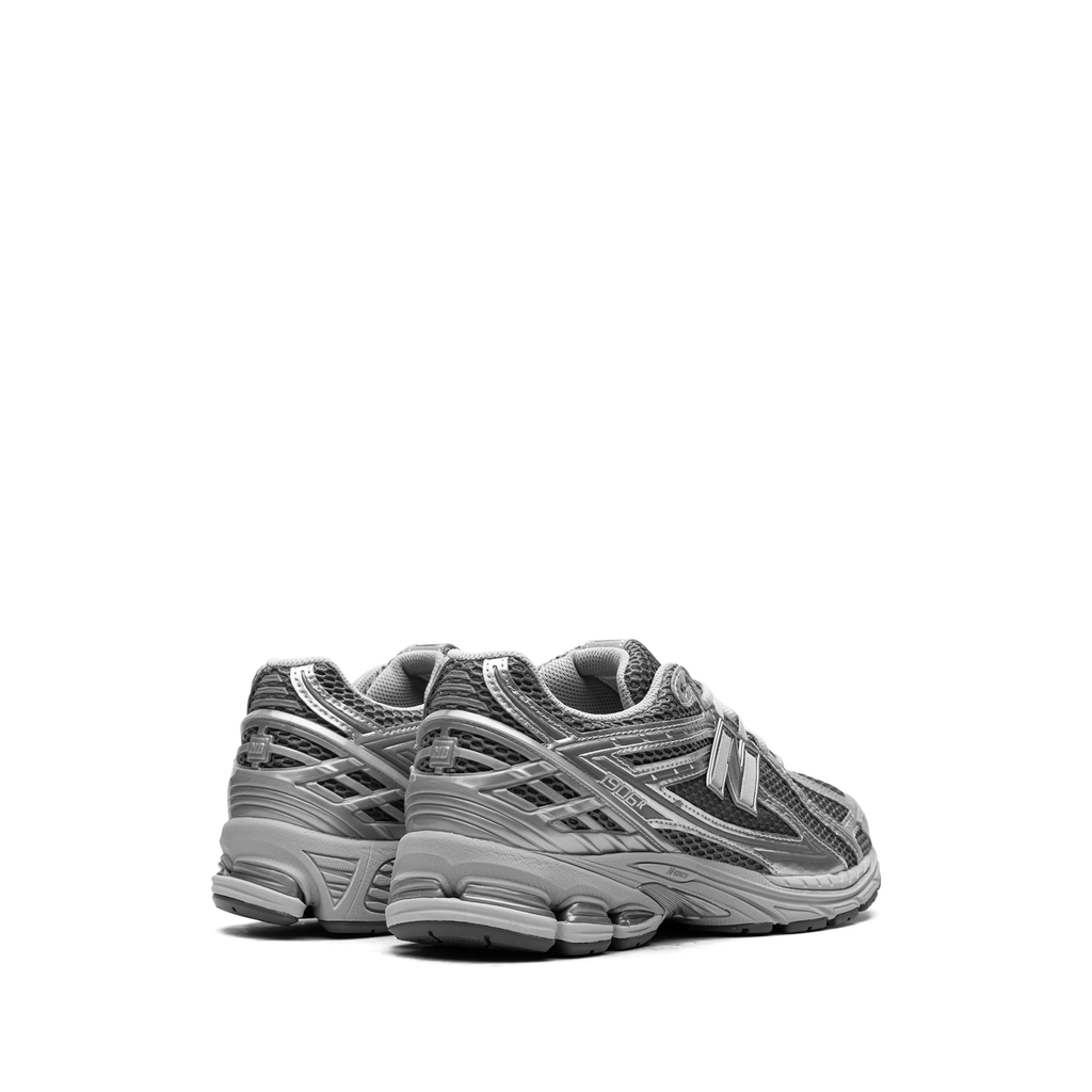 New Balance 1906R sneaker in the Harbor Grey