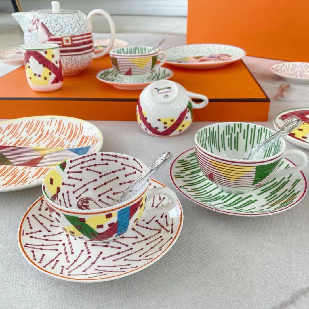 Herms Hippomobile porcelain tea set