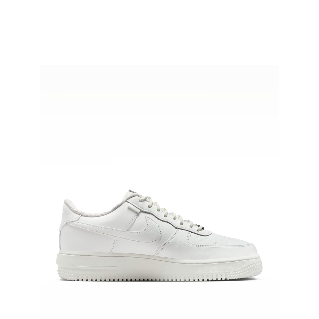 Nike Air Force 1 Gore Tex Vibram low top sneakers